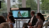 Publikum mit Blick auf Karin Majewski (ARGE Freie München)